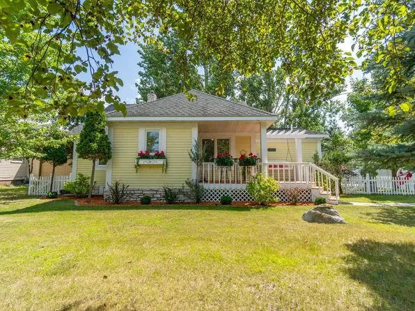 516 28th St NW, Bemidji, MN 56601