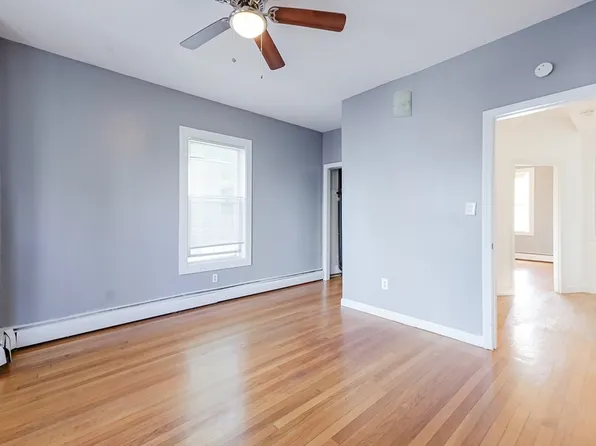 4 Hestia Park, Roxbury, MA 02119