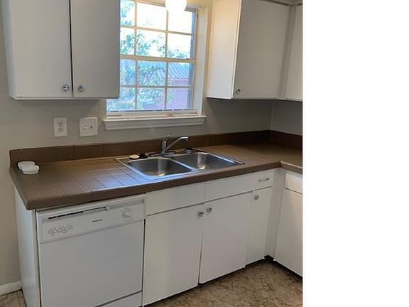 2nd image of 1020 Jackson Keller Rd APT 304
