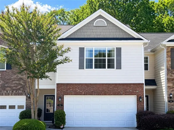 546 Woodland Park Ter, Lawrenceville, GA 30043