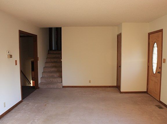 3rd image of 1449 Broadway St