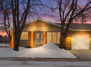 463 David Knight Ln, Saskatoon, SK S7K5M1