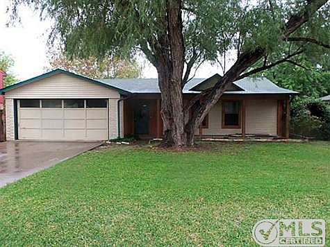 2nd image of 2603 Silvermeadow Ln