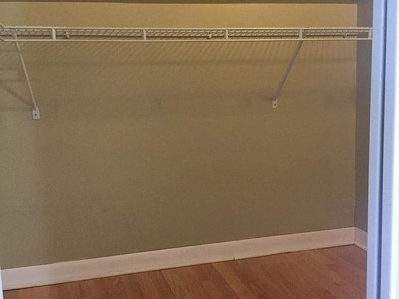5th image of 5318 N McVicker Ave #2