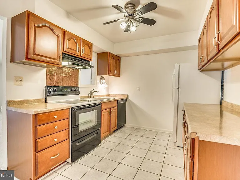 3863 Persimmon Cir — Photo 15