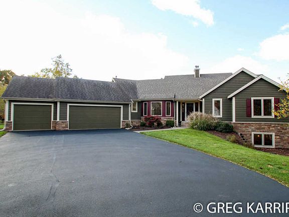 3rd image of 3391 Glenstone Ct SE