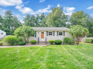 382 Newhouse St, Springfield, MA 01118