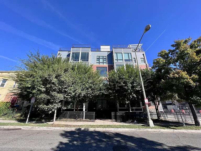 340 Adams St NE #302 — Photo 45