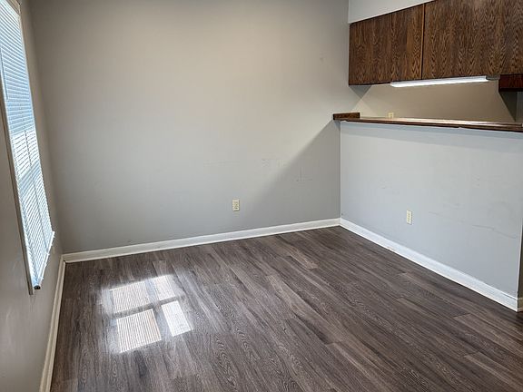 2nd image of 1308 Warner Ave #A-1