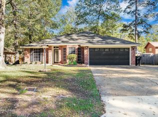 204 Deerwood Ln, Haughton, LA 71037