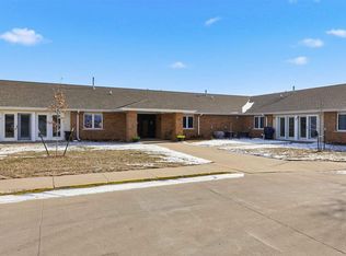 732 S Market St UNIT 6, Solon, IA 52333