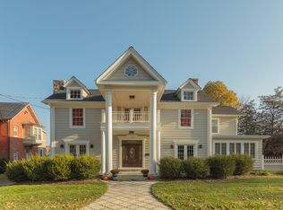 110 Lee Ave, Lexington, VA 24450