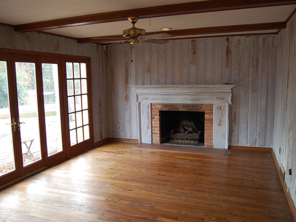 2nd image of 6322 Linden Ln