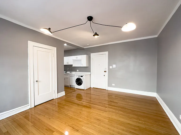 441 W Melrose St #B3 — Photo 8