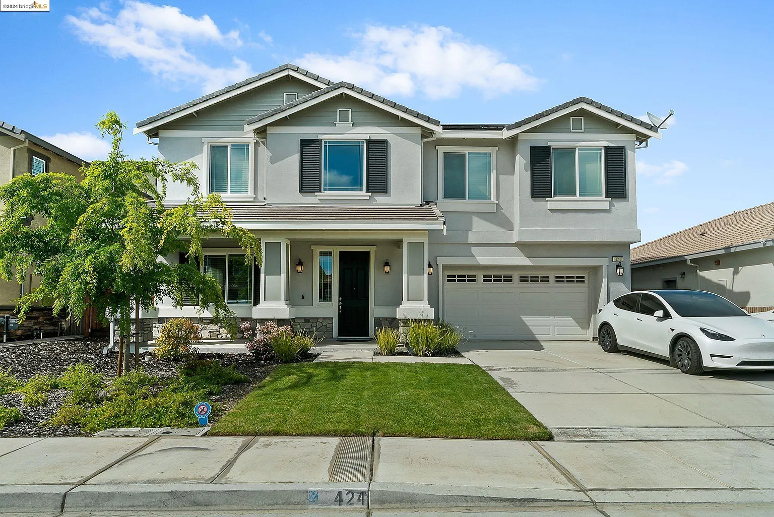 424 Diamond Peak Ln photo 1
