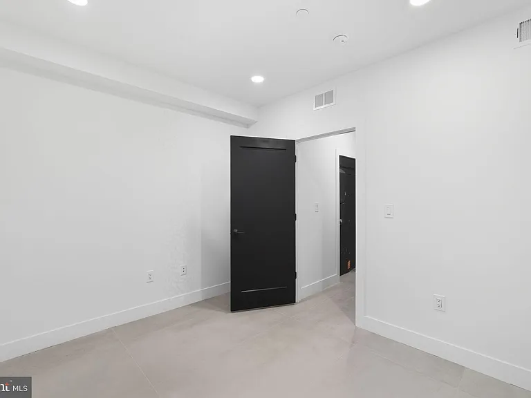 2713 W Montgomery Ave #A — Photo 21