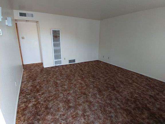 4th image of 1120 Plain St APT 2B