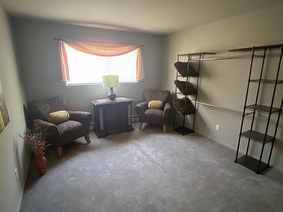 2nd image of 4121 Gratiot Ave #34