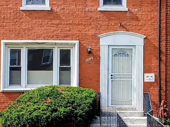 9604 S Euclid Ave SE, Chicago, IL 60617
