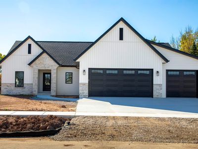 W5851 Delta Dr, Menasha, WI, 54952