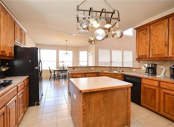 3rd image of 3707 Emerald Park Ct