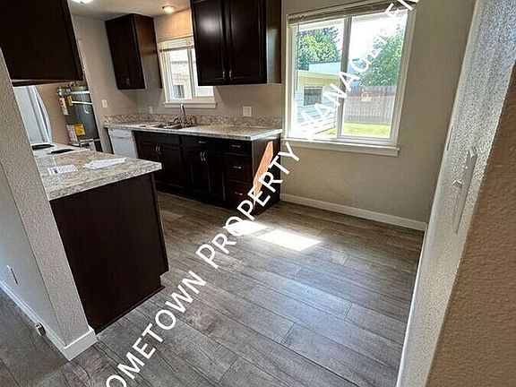 3rd image of 1720 Lake Park Dr SW