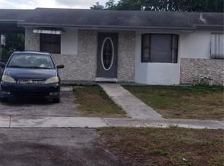 520 SW 11th St, Deerfield Beach, FL 33441