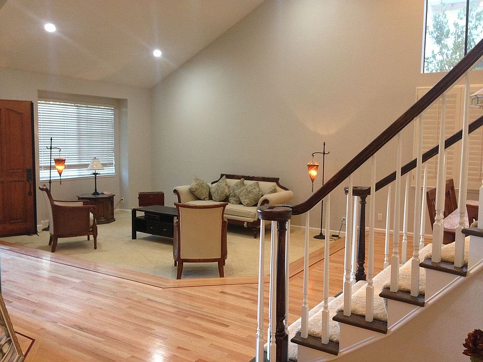 1st image of 30 Shady Oak Ct