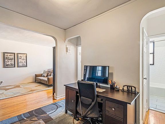 5th image of 6735 Yellowstone Blvd APT 7N