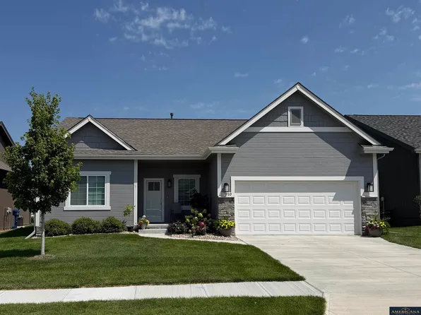 17010 Mary St, Omaha, NE 68116