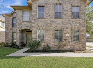 1000 N Arbor Way, Conroe, TX 77303