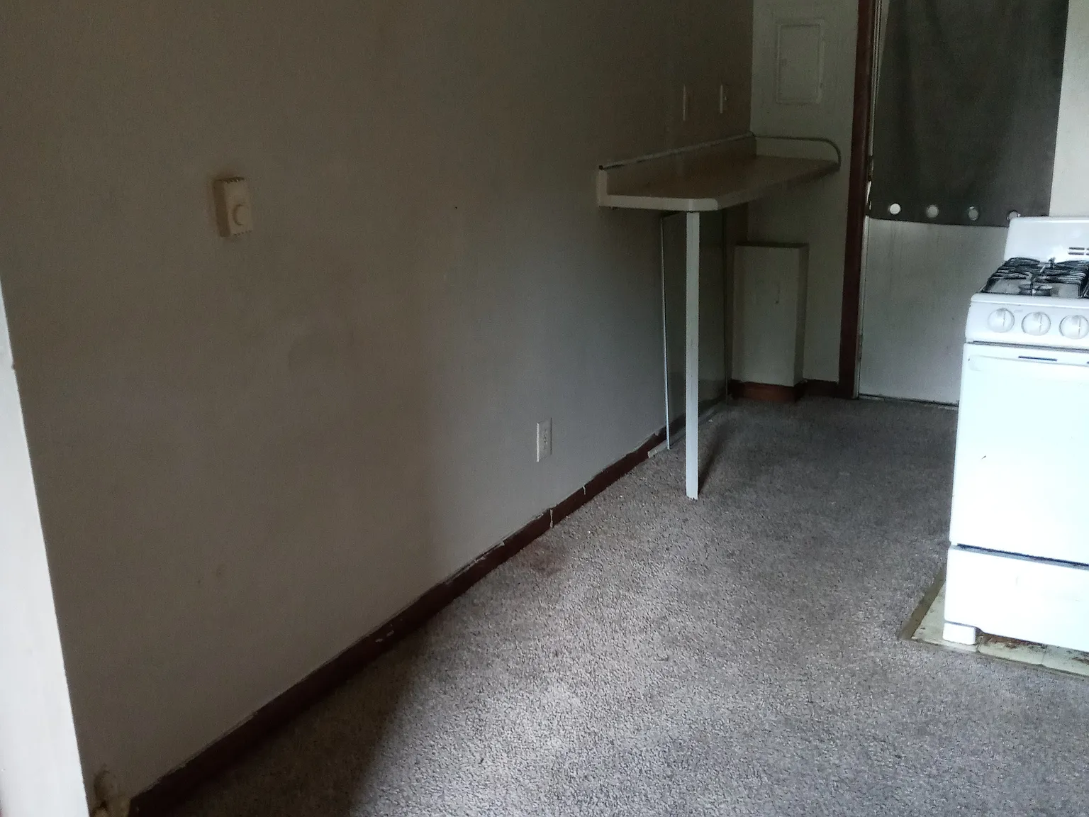Studio, 300 sqft, $675 — Photo 4