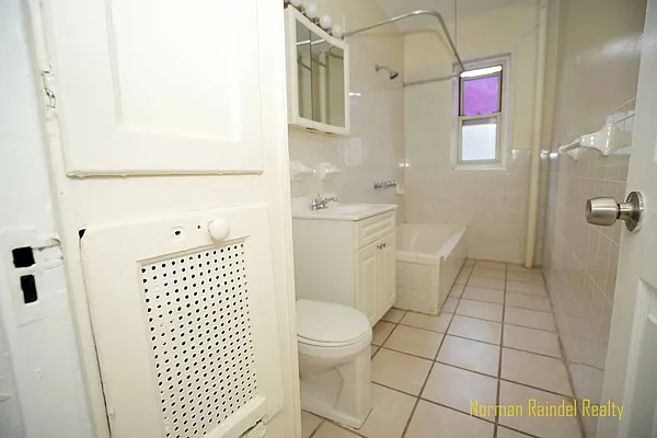 Rented by Norman Raindel, LREB | media 51