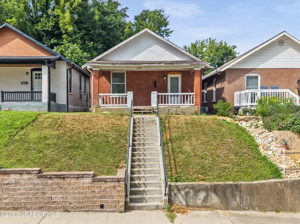 1102 E High St, Jefferson City, MO 65101