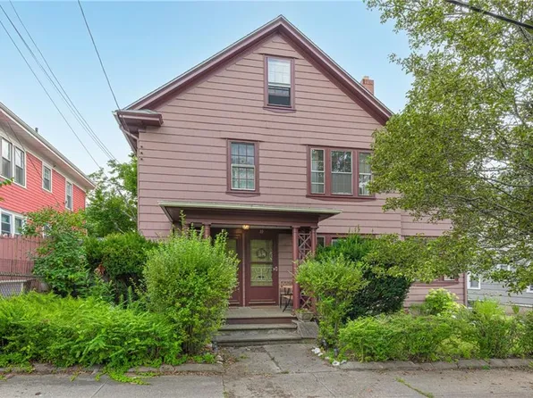 8-10 Dunnell Ave, Pawtucket, RI 02860
