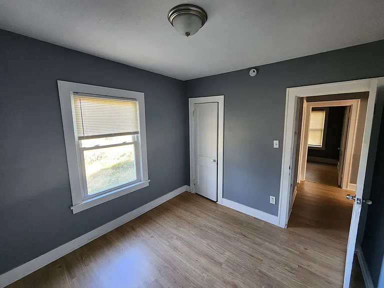 13617 Glenside Rd — Photo 34