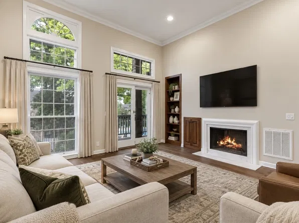 401 Bowling Ave Unit 17, Nashville, TN 37205
