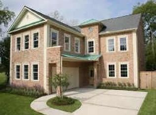 1011 Mulberry Ln, Bellaire, TX 77401