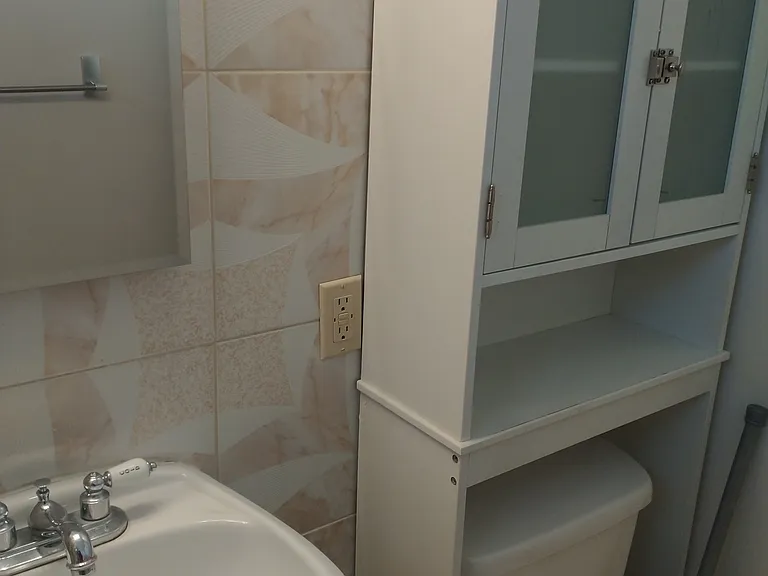 313 Sinclair Ave #B — Photo 10