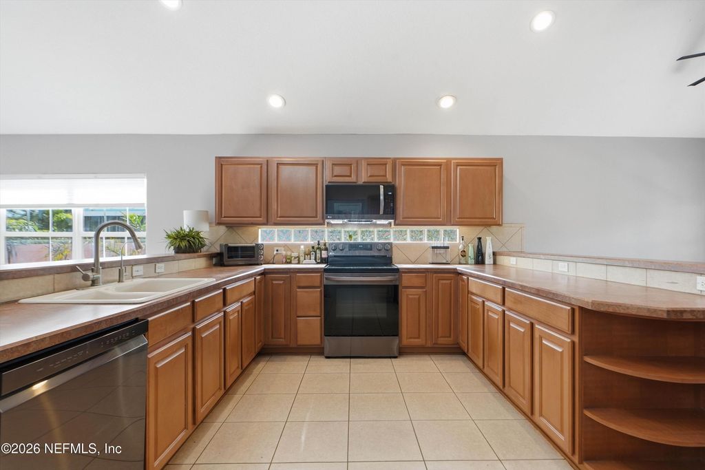 901 OSCEOLA Avenue, Jacksonville Beach, FL - View 6