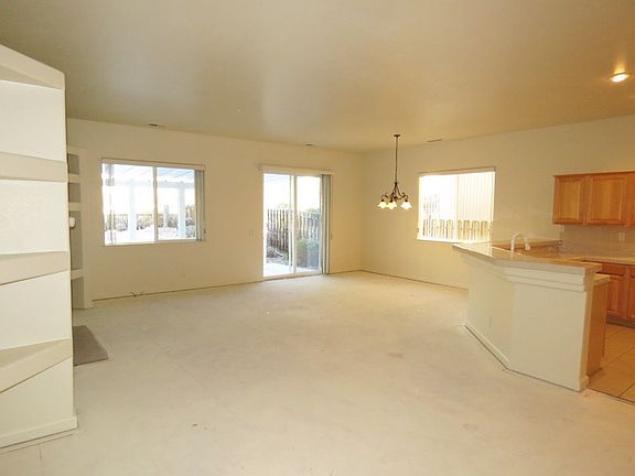 5th image of 3406 Long Dr
