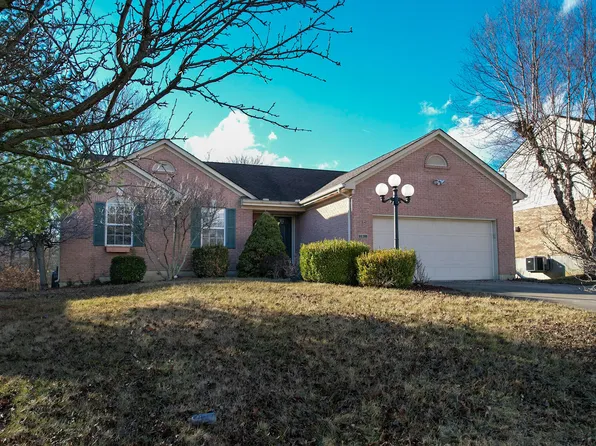 2811 Burnside Dr, Burlington, KY 41005