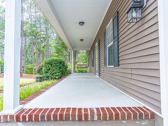 2nd image of 465 Crestview Rd