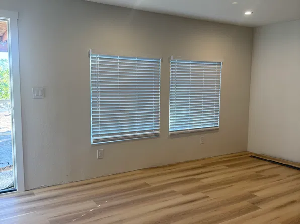 205 Penelope Dr, Sun Valley, NV 89433