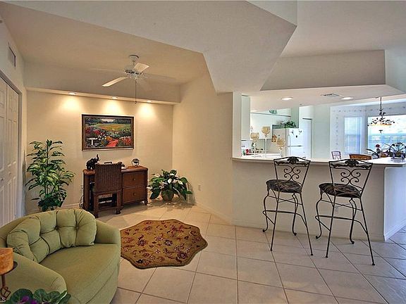 5th image of 4040 Durango Ct Unit 403