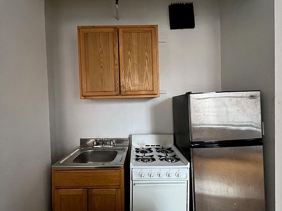 4th image of 425 W 154th St #6