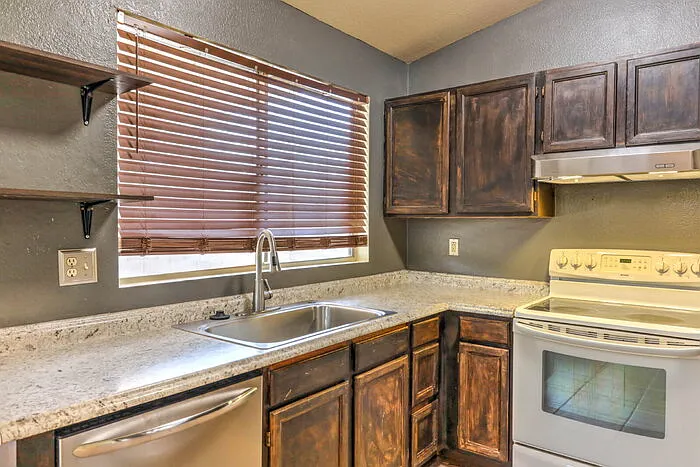 3039 W Calle Levante — Photo 11