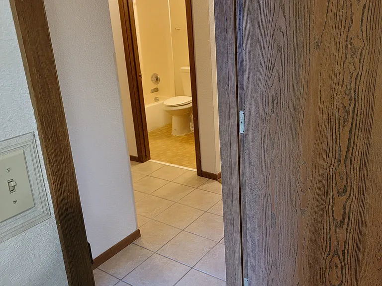 1504 Clearwater Rd #2 — Photo 4