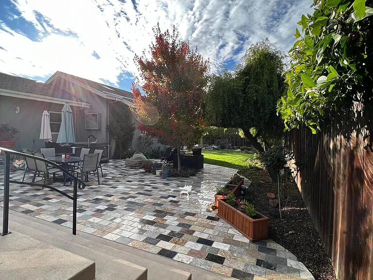 169 Marie Way — Photo 5