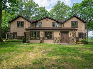 377 Tolland Stage Rd, Tolland, CT 06084